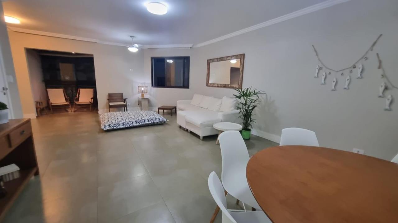 Apartamento Suíte de 3 Quartos